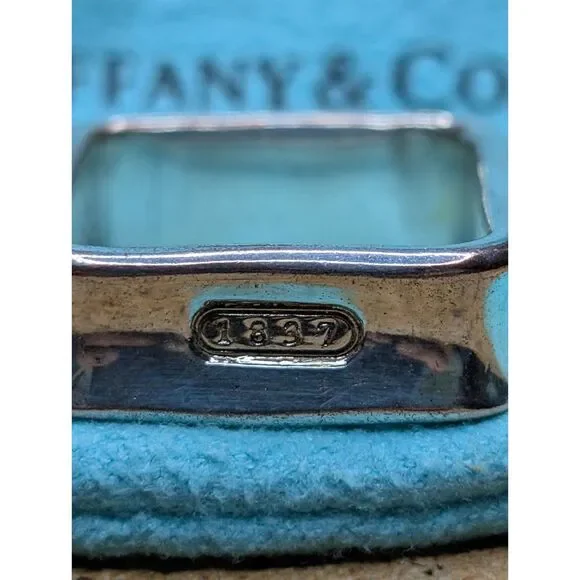 Tiffany & Co. 1837 Square Ring – Sterling 925, Size 7.5 w/ Pouch - Picture 5 of 7